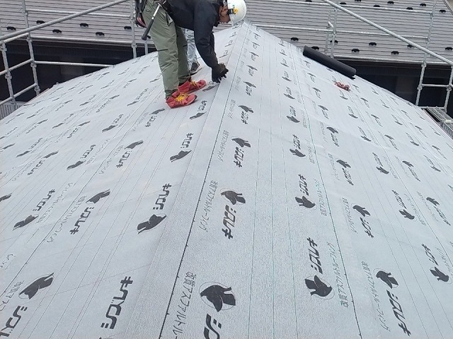 防水シート（ルーフィング）の施工